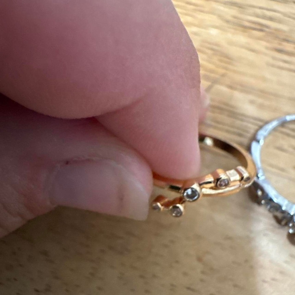Costume jewelry- rings - Picture 2 of 5